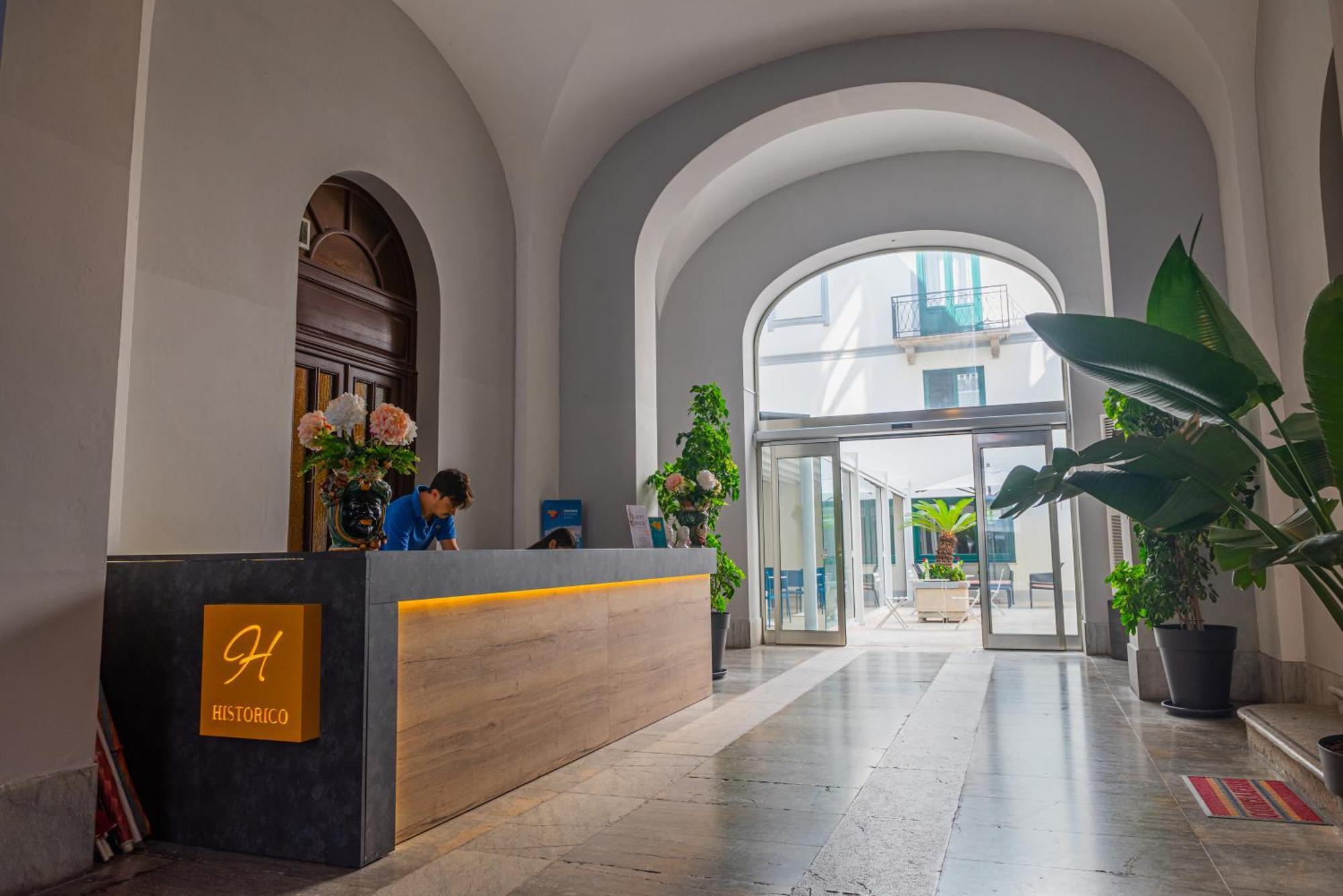 Historico Loft & Rooms Palazzo Adragna XIX Трапани Экстерьер фото