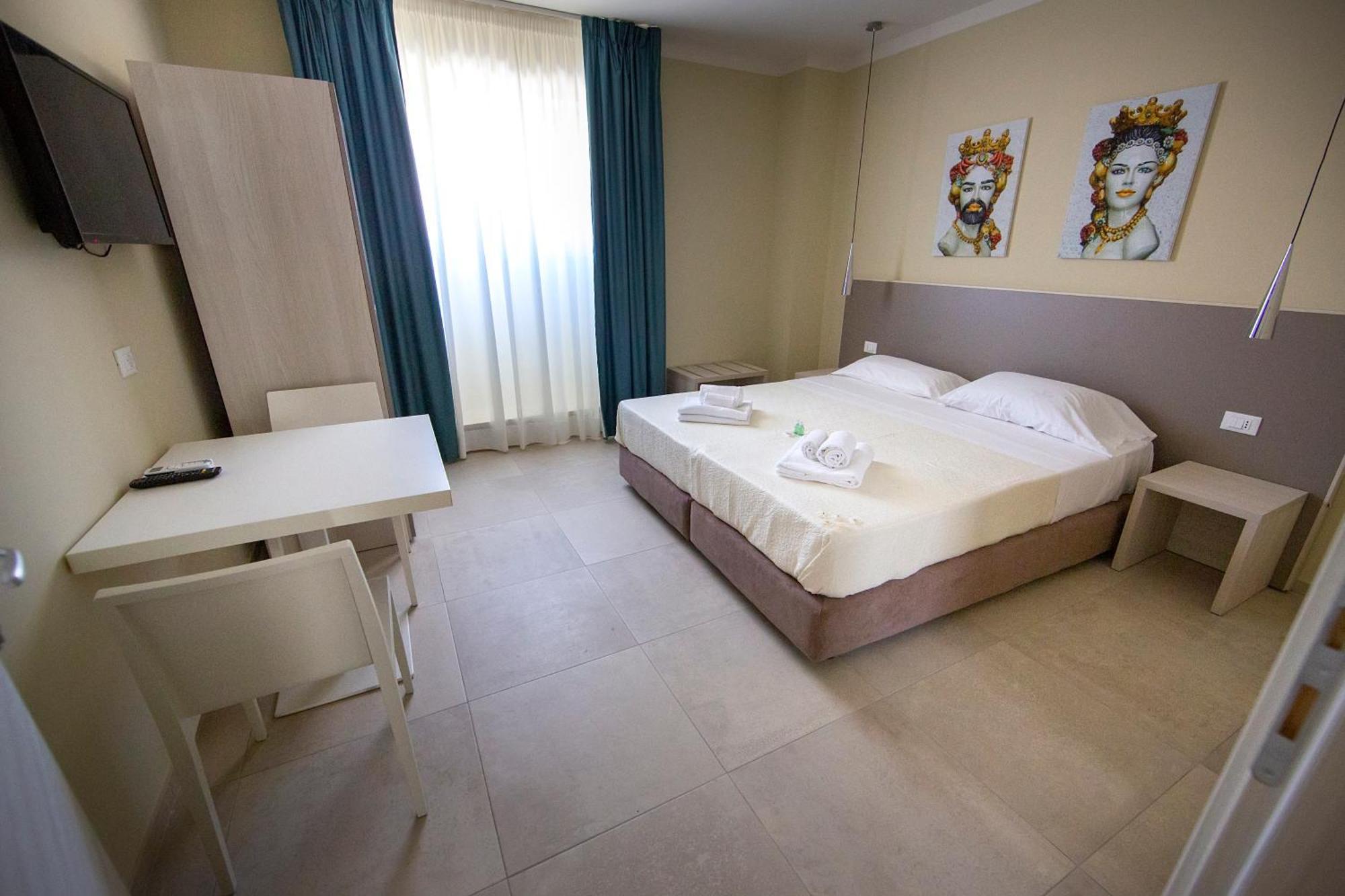 Historico Loft & Rooms Palazzo Adragna XIX Трапани Экстерьер фото